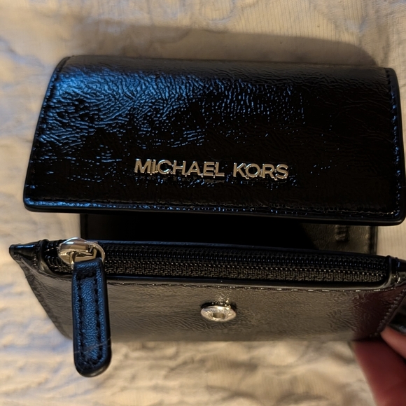 Michael Kors Jet Set Extra Small Tri-fold Black Patent Leather Wallet - Picture 5 of 10